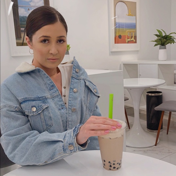 Meet Your Posher πΌπΌ - Picture 4 of 4